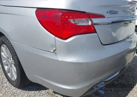 2012 Chrysler 200 Touring из США, поврежденный, VIN 1C3BCBEBXCN155687